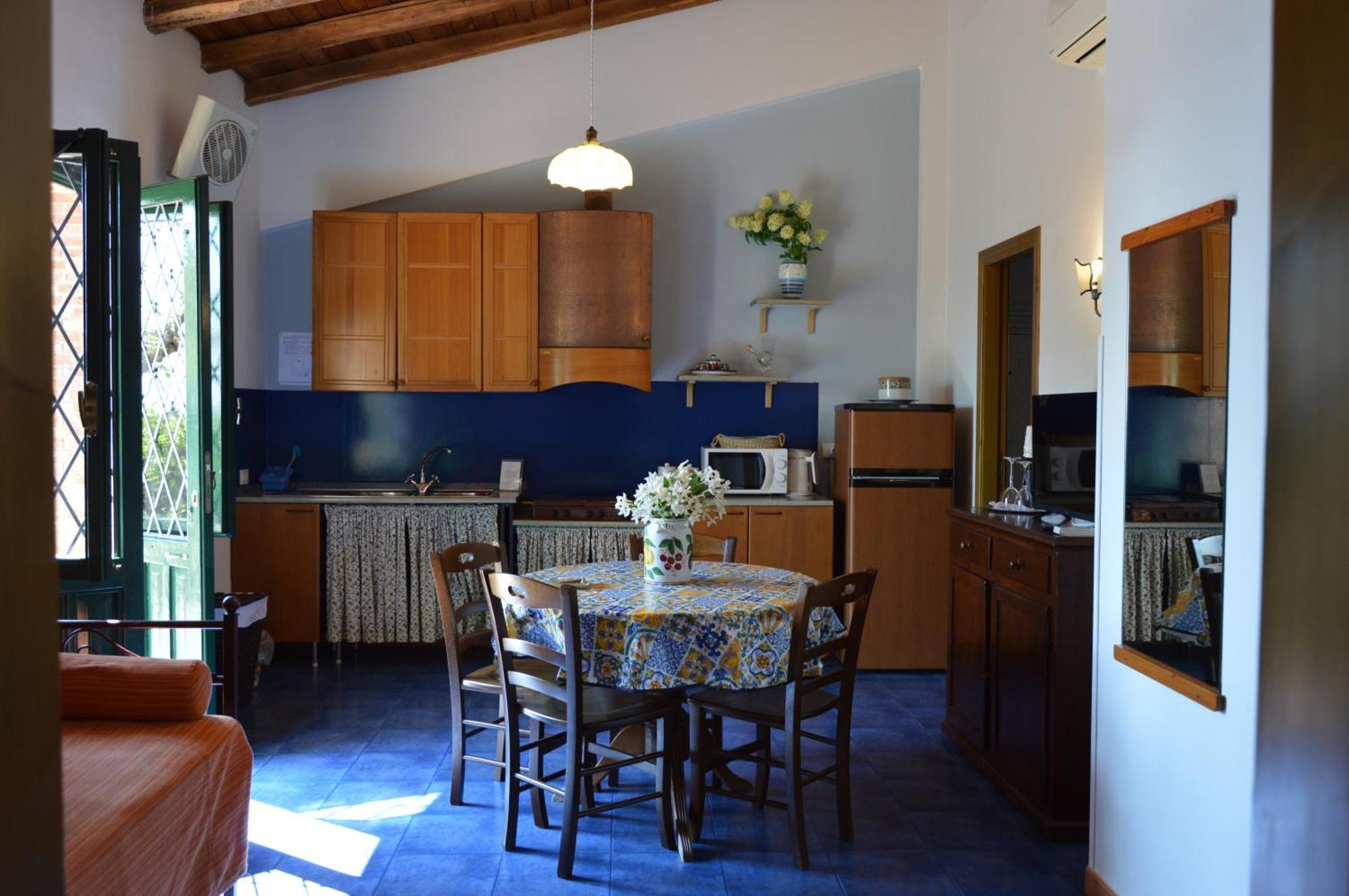 Antico Borgo Etneo Country Hotel Calatabiano Ngoại thất bức ảnh