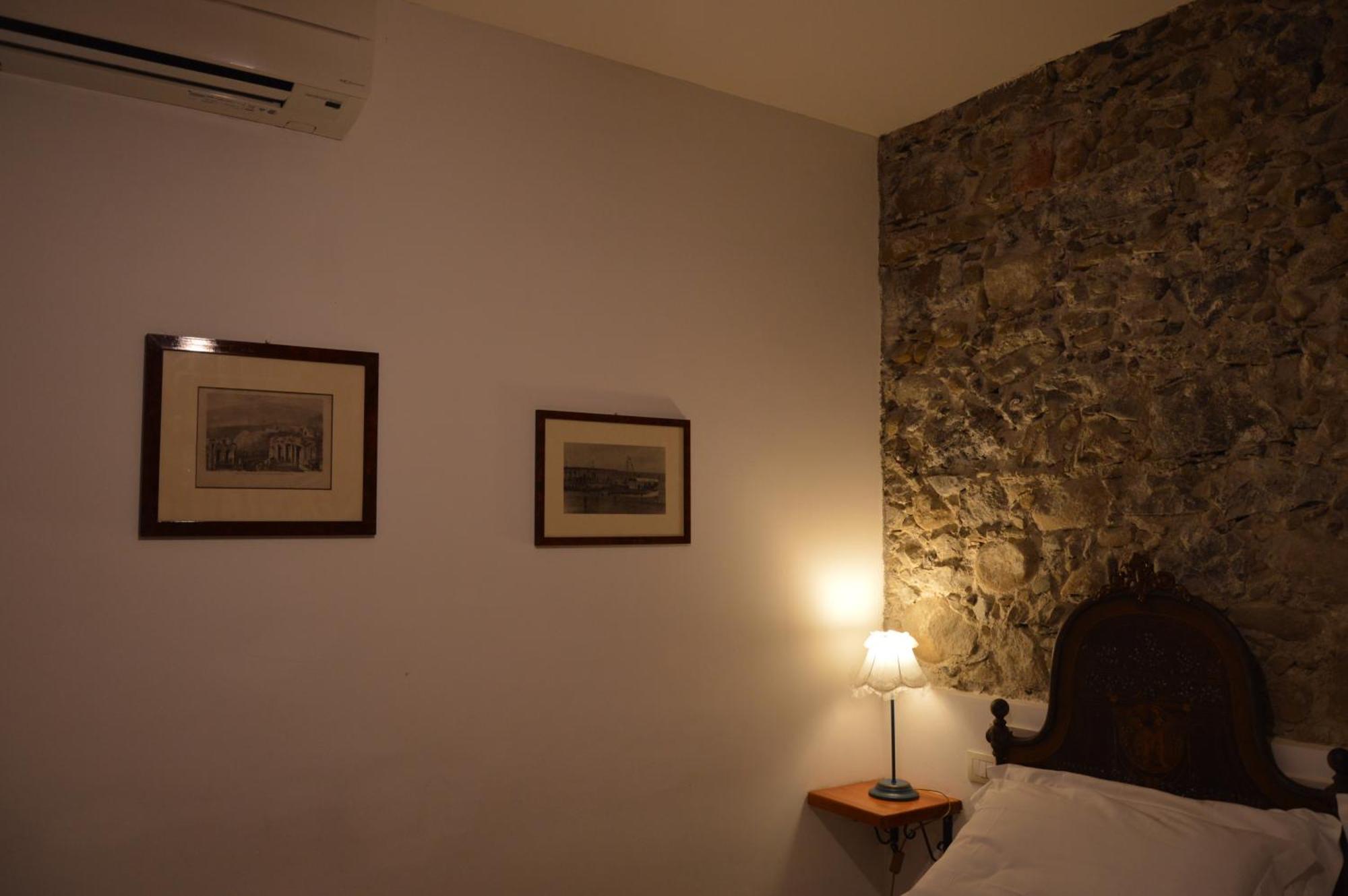 Antico Borgo Etneo Country Hotel Calatabiano Ngoại thất bức ảnh